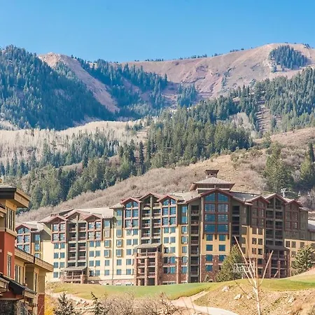 Park City Townhome With Views - Walk To Gondola!